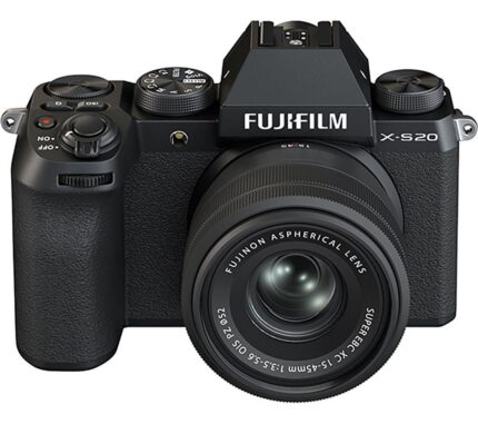 FUJIFILM X-S20 Mirrorless Camera with FUJINON XC 15-45 mm f/3.5-5.6 OIS PZ Lens, Black