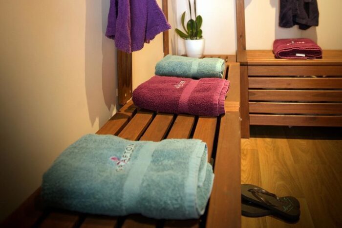 Exclusive Twilight Spa Day & Cocktails For 2 - Grafton Spa | Wowcher