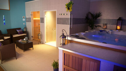 Grafton Spa & Wellness: Private Spa Day With Cream Tea & Prosecco For 2 | Wowcher