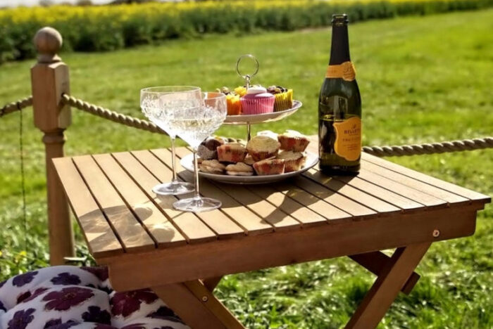 Summer Private Spa Day & Cocktails - Cream Tea Upgrade | Wowcher