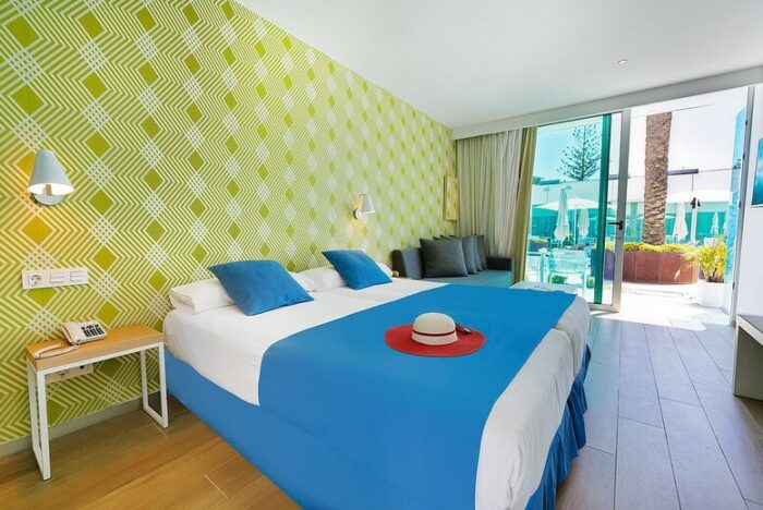 4* Gran Canaria Beach Break & Breakfast - Adults Only Award-Winning Hotel & Return Flights | Wowcher