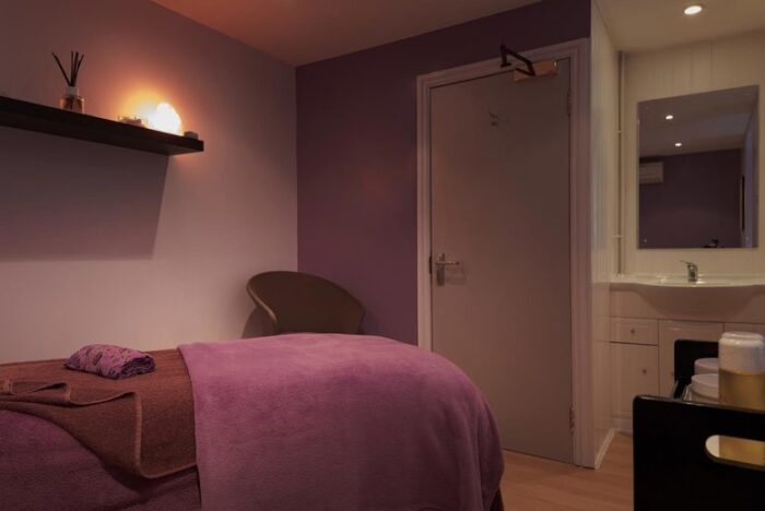 4* Chesford Grange Spa Day - 1 Or 2X25 Min Treatments, Light Lunch & Prosecco For 1 Or 2 | Wowcher