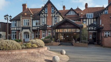 4* Chesford Grange Spa Day: Treatments, Spa Access, Lunch & Prosecco Upgrades - Warwick | Wowcher