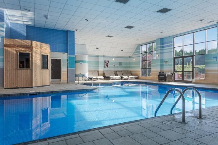 4* Spa Day With 2 X 25-Minute Treatments, Spa Access, Lunch & Prosecco - Choice Of 4 Qhotels Collection Locations | Wowcher