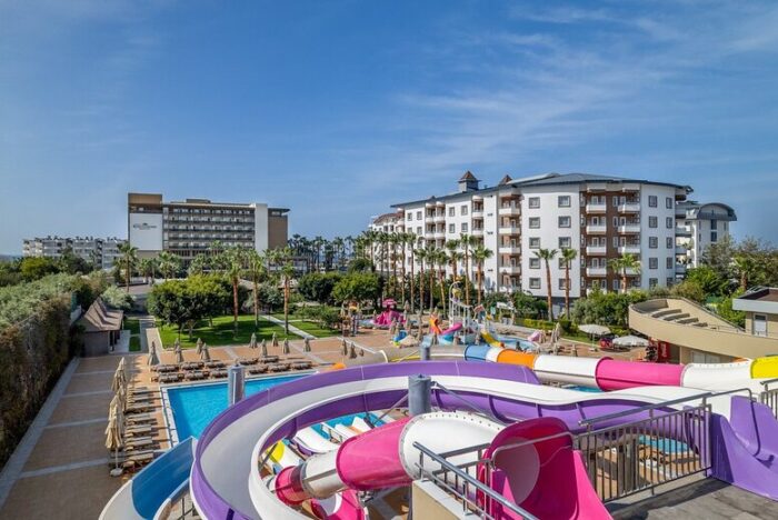 Alanya, Turkey Beachfront 5* All Inclusive Holiday & Flights! | Wowcher