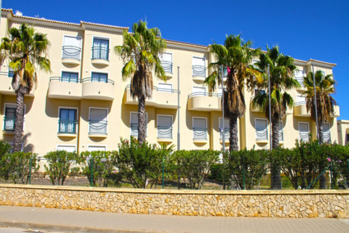 Algarve Holiday With Hotel Stay And Return Flights Included | Wowcher