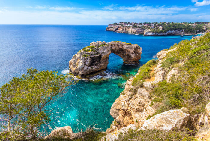 4* Mallorca Beach Holiday: Luxurious Hotel Stay & Return Flights! | Wowcher