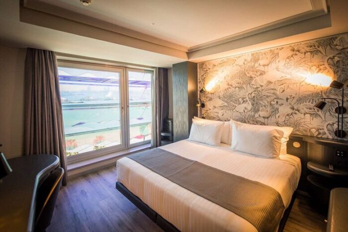 Luxurious 4* Gran Canaria Escape With Flights & Beach Hotel Stay | Wowcher