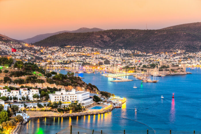 Luxurious 5* All Inclusive Turkey Beach Holiday: Beachfront Resort & Return Flights! | Wowcher