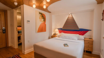 Stay at Iconic 4* Limehouse Library Hotel with Breakfast & Prosecco | Wowcher