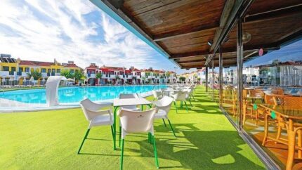 Unwind in Gran Canaria: Family Beach Holiday with Flights and Breakfast | Wowcher