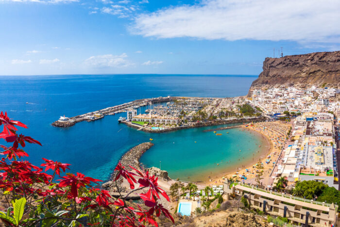 4* Gran Canaria Beach Escape: Self Catering Hotel & Return Flights! | Wowcher