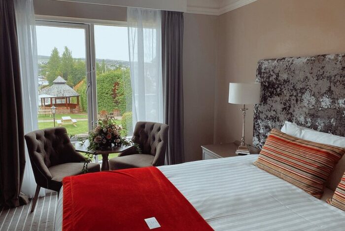 4* Killaloe Hotel B&B Stay for 2 in Co. Clare - Includes Spa Voucher, Thermal Suite Access & Late Checkout | Wowcher