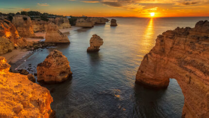 5* Algarve Beach Escape: Breakfast and Flights Included | Wowcher