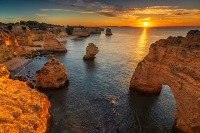 5* Algarve Beach Escape: Breakfast and Flights Included | Wowcher