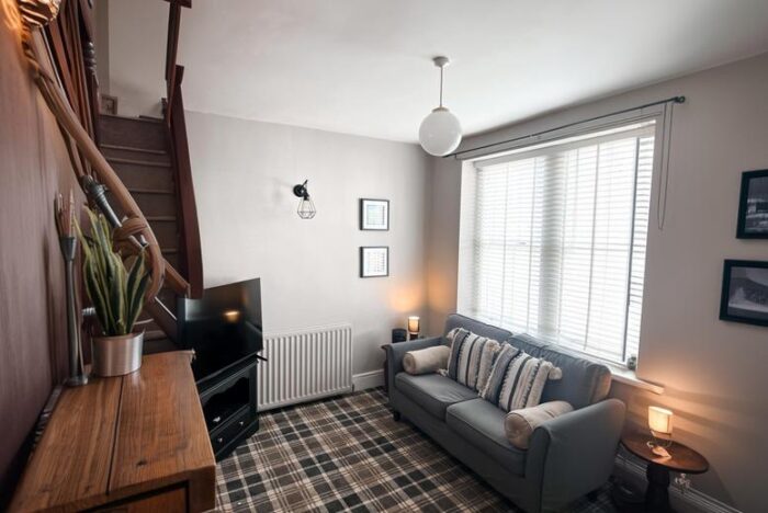 County Durham Cottage Stay with Bottle of Prosecco and Late Checkout for up to 4 people! | Wowcher
