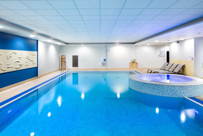 4* Nottingham Belfry Spa Day with Treatments, Spa Access, Light Lunch & Prosecco for 1 or 2 - Valid 7 days! | Wowcher