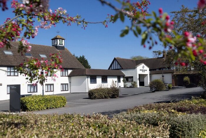 4* Oxford Belfry Hotel & Spa Stay, Dinner, Breakfast & Health Club Access For 2 - Spa Treatment Upgrade Available! | Wowcher
