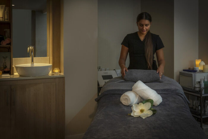 4* Oxford Belfry Winter Spa Day with Treatments, Spa Access, Light Lunch & Prosecco for 1 or 2 - Valid 7 Days! | Wowcher