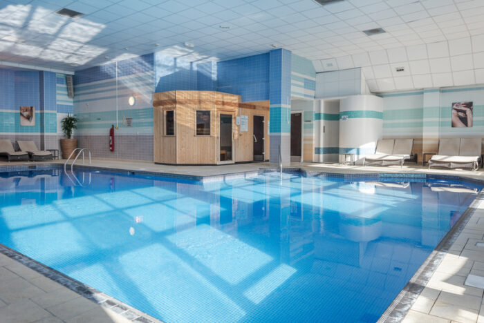 4* Stratford Manor Hotel Stay for 2, Dinner, Breakfast & Health Club Access For 2 - Spa Treatment Upgrade Available! | Wowcher