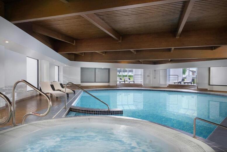 4* Delta by Marriott Edinburgh Spa Stay: 1-2 Night Break With Dinner, Breakfast, Prosecco, & Spa Access | Wowcher