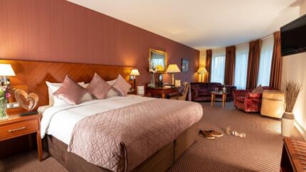 4* Tipperary, Limerick Stay - Great National Ballykisteen Golf Hotel, Spa Credit and Late Checkout for 2 | Wowcher