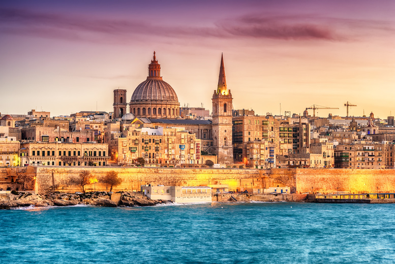 4* Malta Beach Holiday: Luxury Hotel Stay with Return Flights & Breakfast Included | Wowcher
