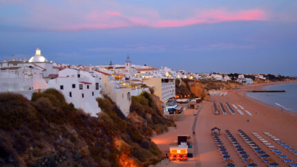 4* Portugal Beach Holiday - Albufeira or Algarve with Breakfast & Return Flights | Wowcher