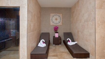 4* Luenire Spa Day: 60 Min Anti-Ageing Boost Facial & Face Massage with Spa Access - Canary Wharf | Wowcher