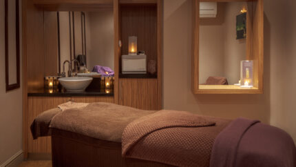 4* Stratford Manor Hotel Spa Day with 25-min Treatment & Spa Access - Valid 7 Days | Wowcher