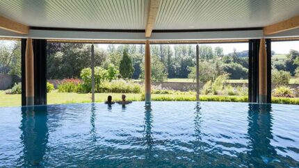 £79 -- Cornwall: spa day w/massage, facial, cream tea & bubbly