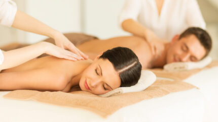 4* Radisson Hotels Couples Spa Day: 2 x 25-Minute Treatments, Spa Access & Prosecco - Durham or Manchester | Wowcher