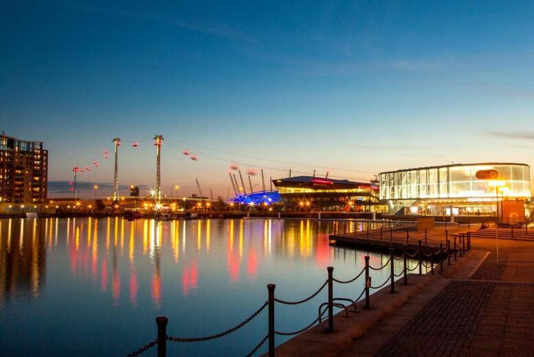 4* Spa Day With 3-Hr Access, Glass Of Bubbly & £10 Voucher - Crowne Plaza London Docklands | Wowcher