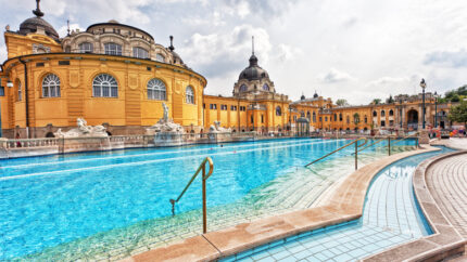 Budapest City Break with Central Hotel Stay, Breakfast & Return Flights | Wowcher